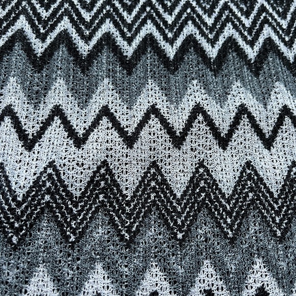 Lightweight sweater dress size small - Picture 4 of 11